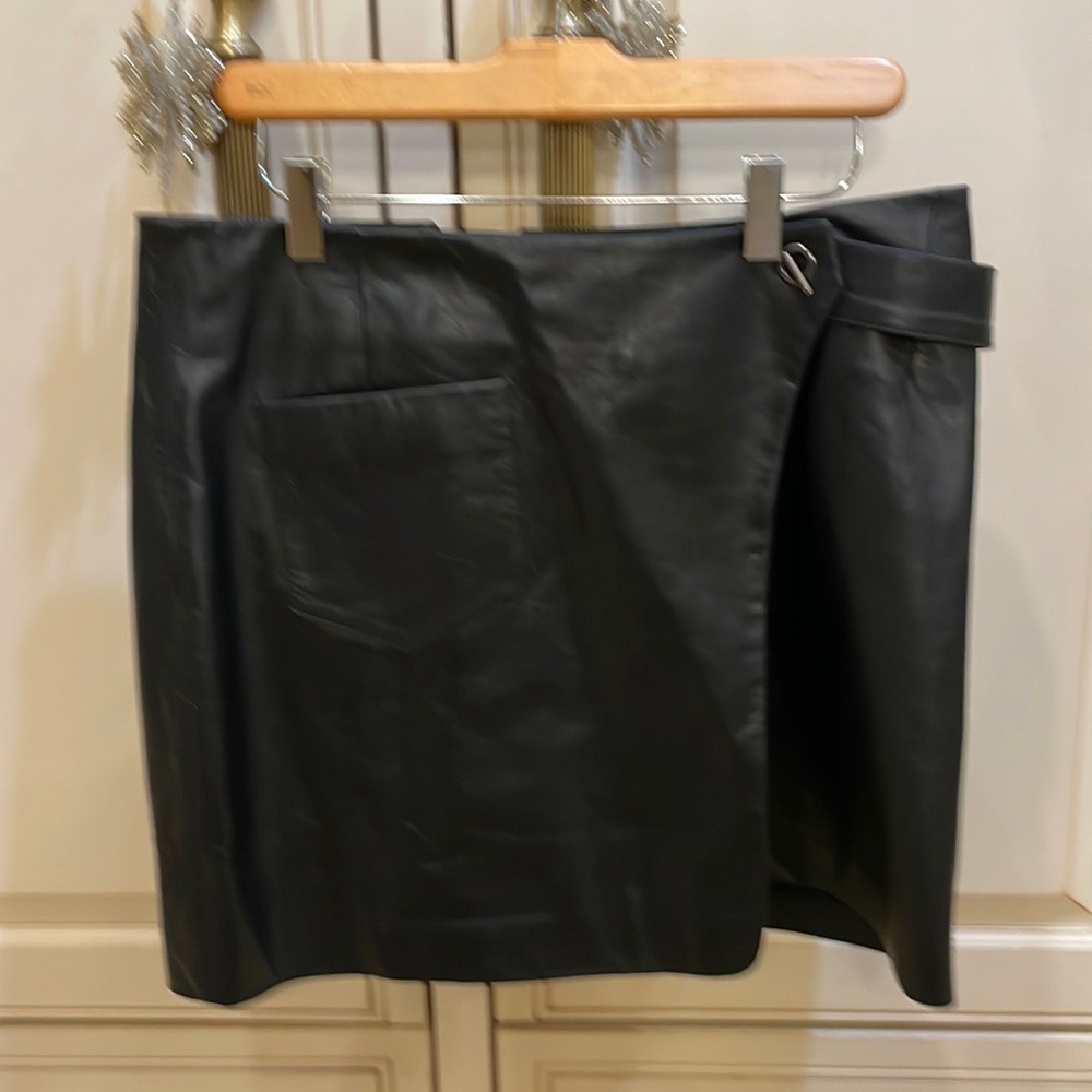 BA&SH LEATHER MINI SKIRT BLACK SZ 42 XL